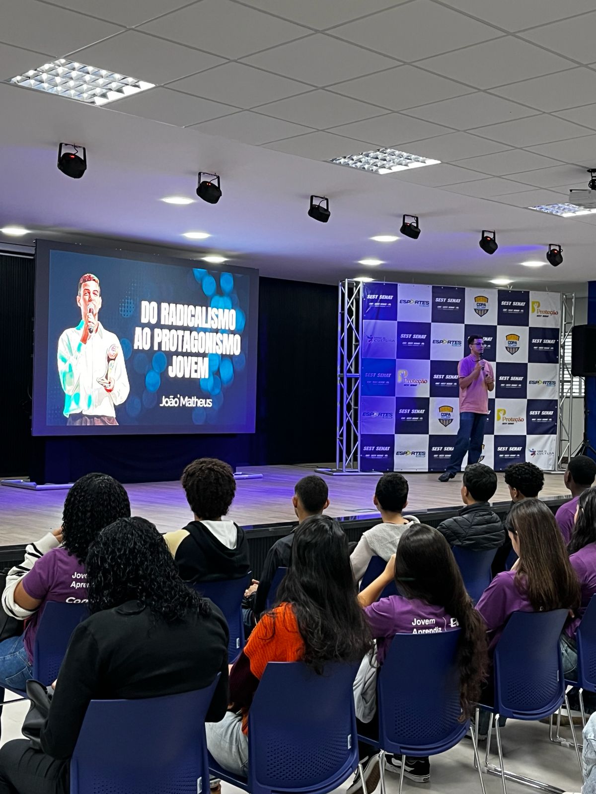 Palestra Do Radicalismo ao Protagonismo Jovem no SEST SENAT